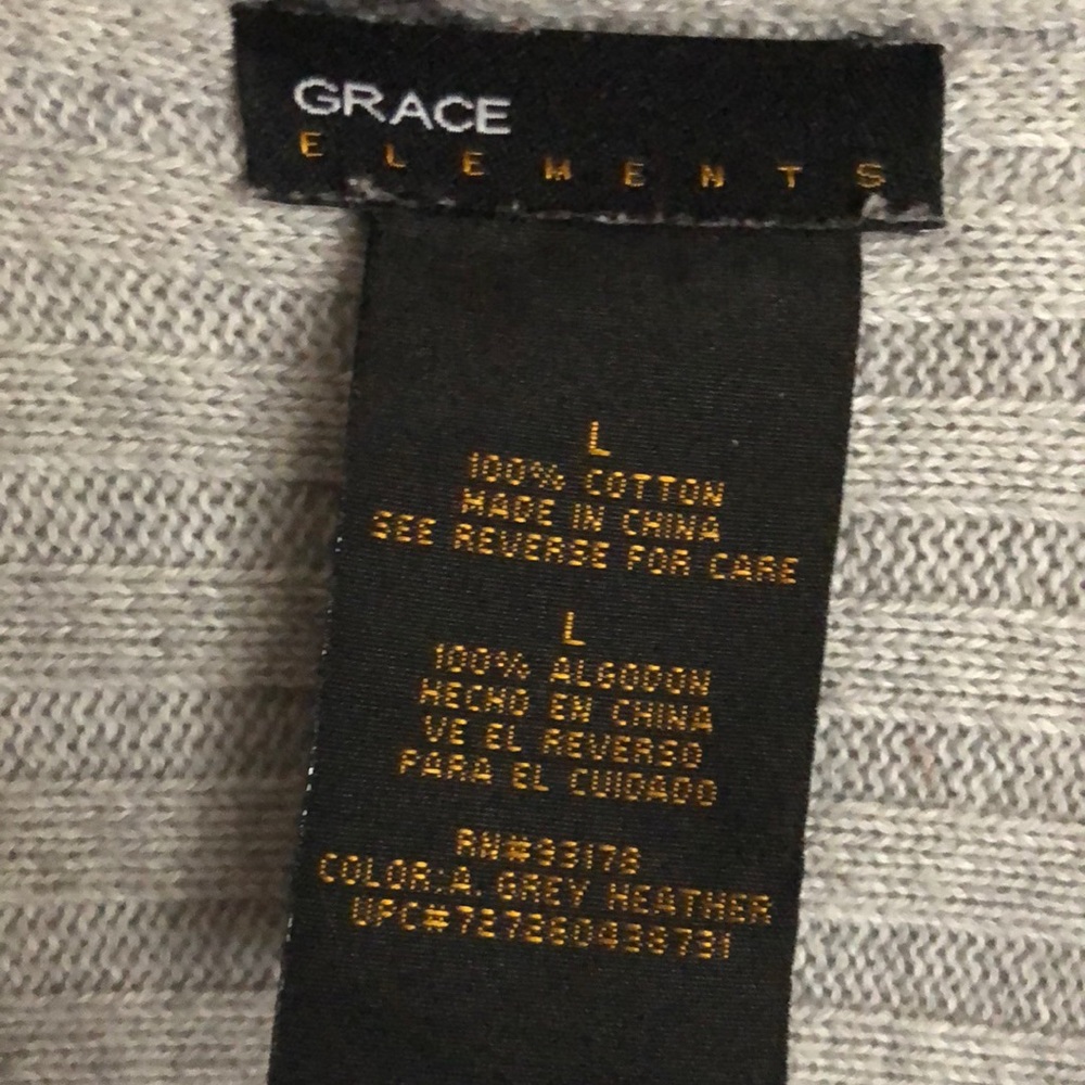 Gray cape. - Picture 3 of 3